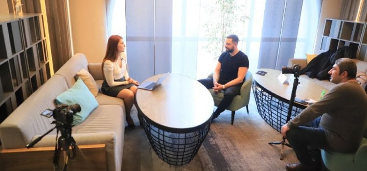 Пользуются ли крупные компании психологическими услугами?